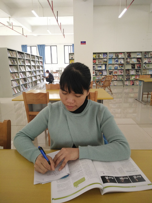 公司2012级本科生廖雪梅同学