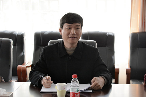 解庆林董事长听取学院汇报并做工作指导