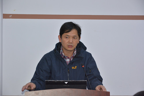科技处方亮处长传达教育部和教育厅文件精神